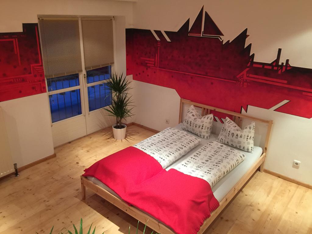 Jack'S Lake & Mountain Hostel Kitzbuhel Room photo